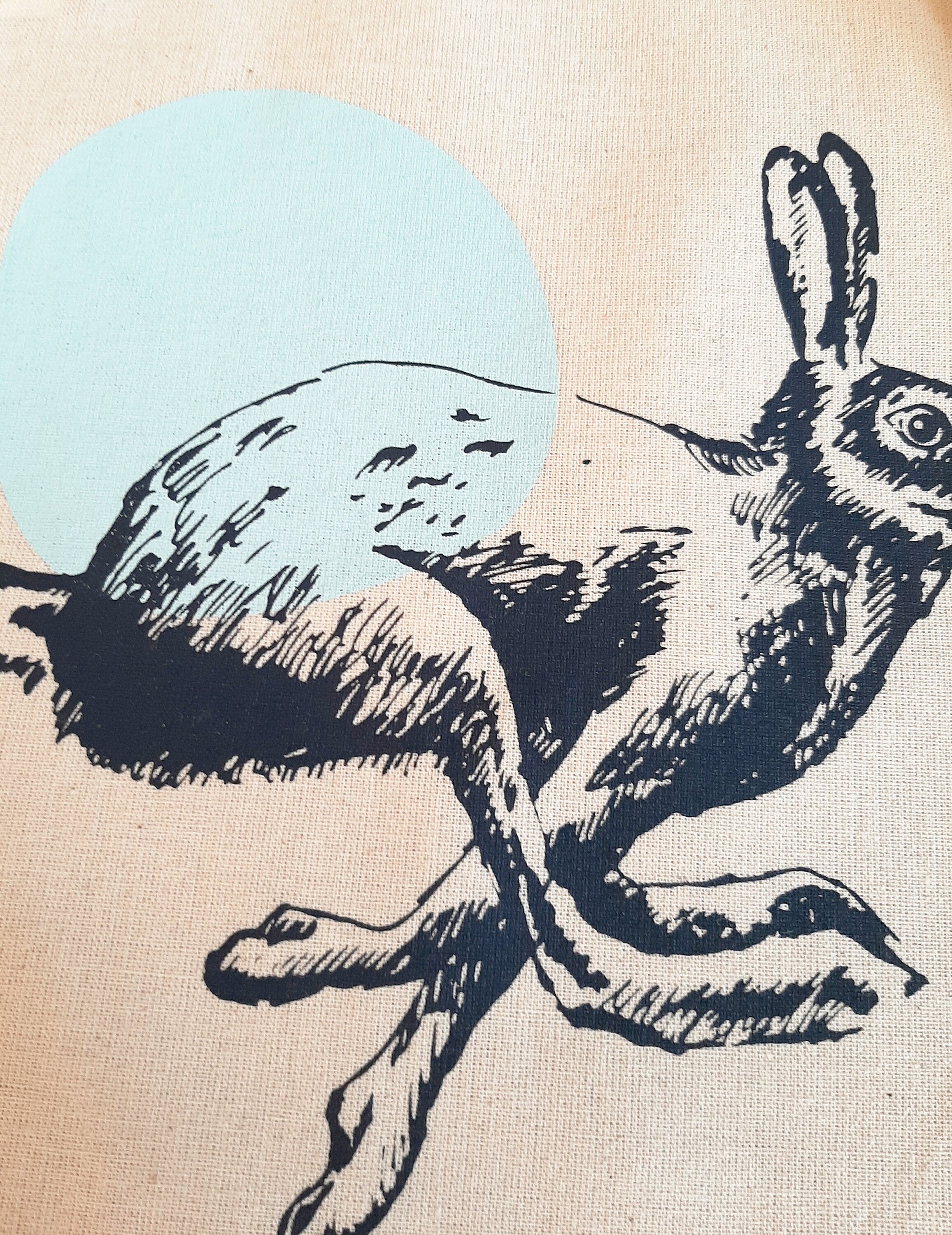Nachhaltiger Geschenkbeutel "Hase" aus Bio-Baumwolle, Siebdruck Unikat, handbedruckter Beutel, Geschenk-Verpackung Ostern
