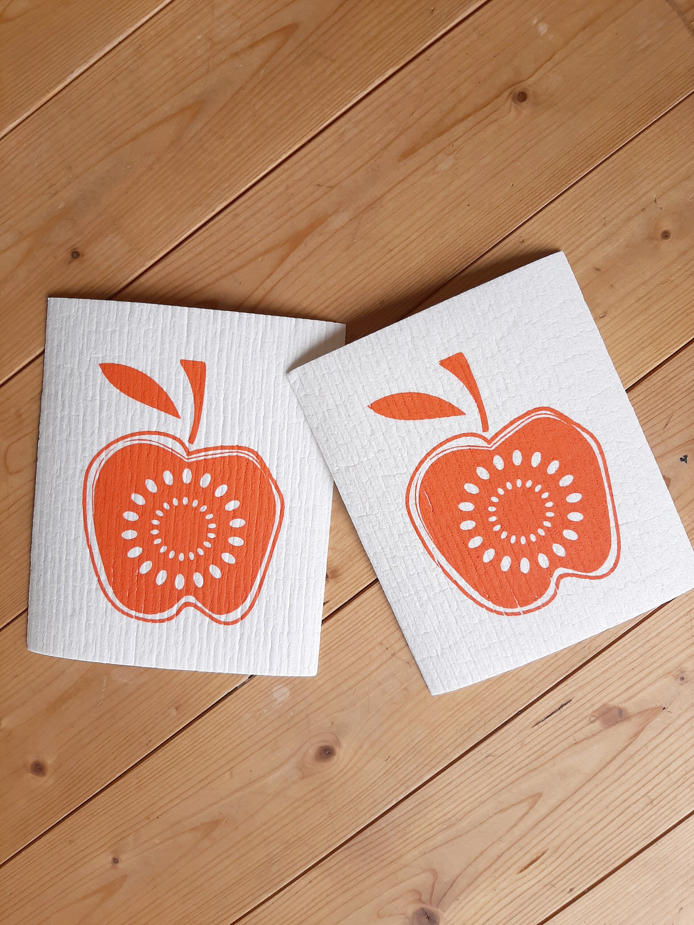 2er Set nachhaltige Schwammtücher mit Motiv Apfel, Siebdruck, veganes, waschbares Spültuch, Geschenk für Vintage-Fan, 70iger Jahre Deko