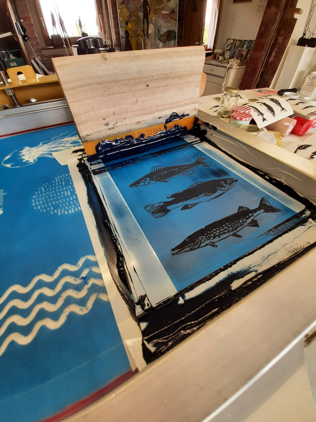 2er Set nachhaltige Schwammtücher mit Fischen, blau / weiß, Siebdruck Spültuch vegan, Spülschwamm waschbar, maritime Geschenkidee