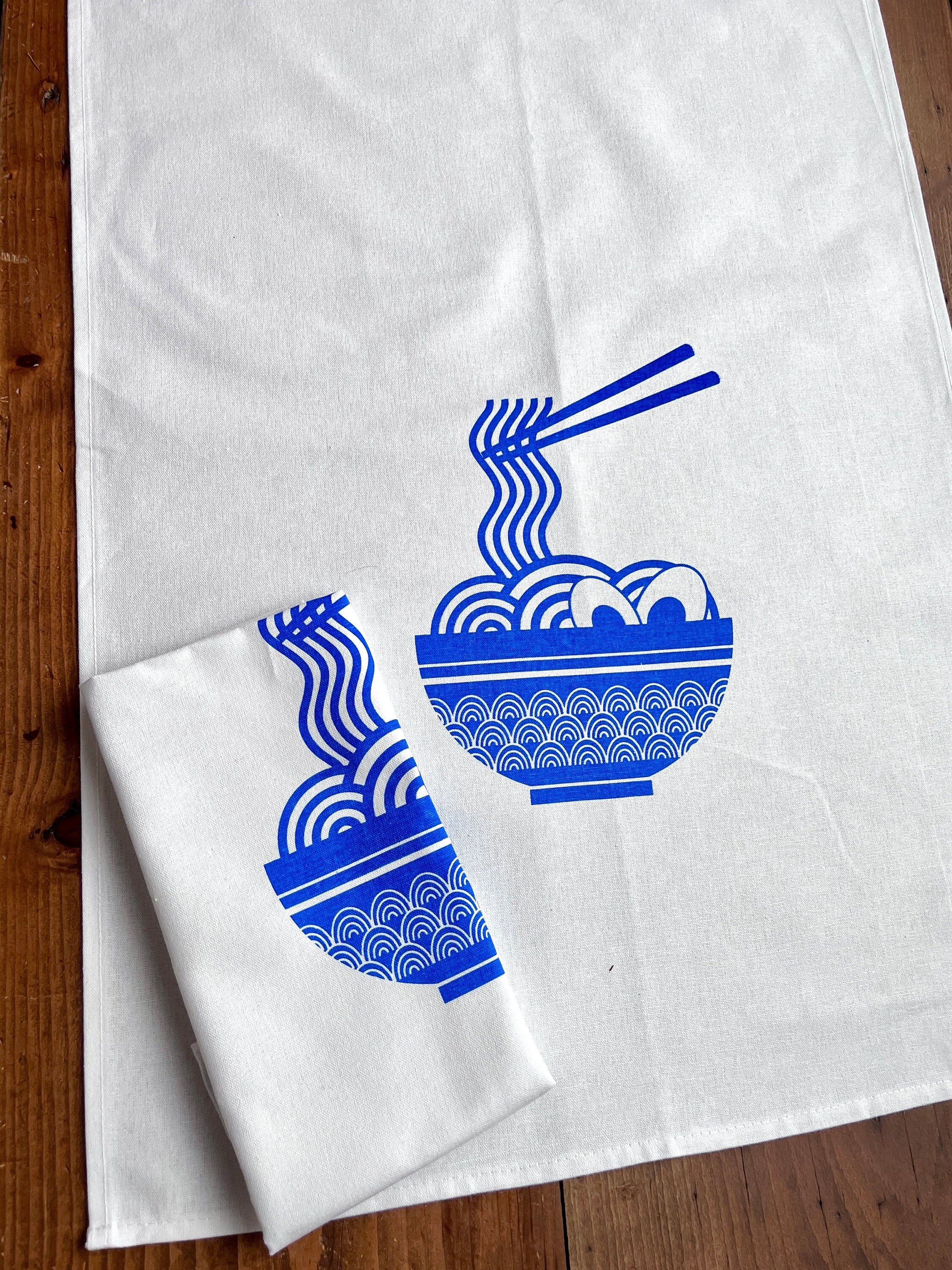 Geschirrtuch bedruckt Motiv „Ramen“, Küchentuch Siebdruck weiß blau, Geschenk Küche asiatisch , Halbleinen, Leinen