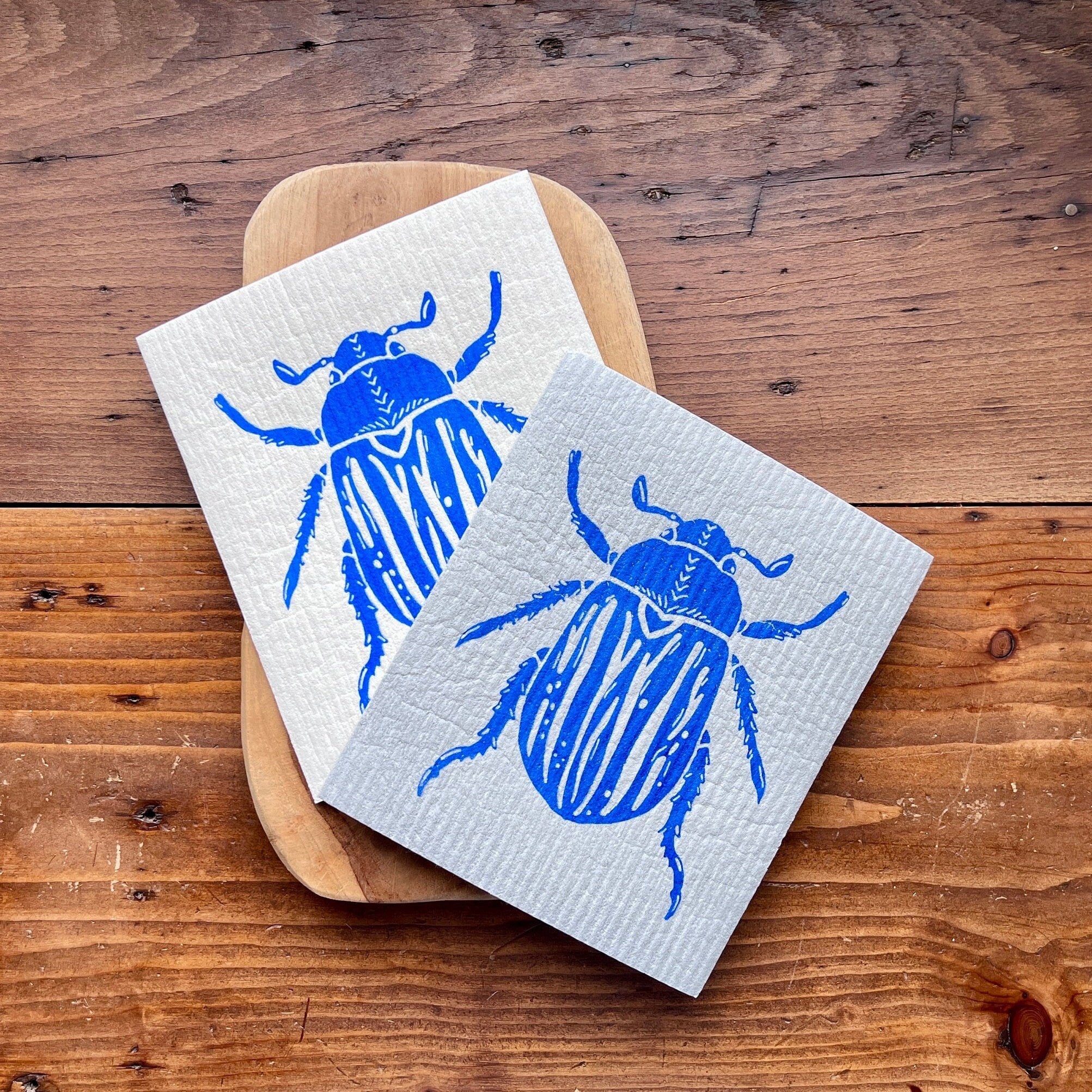2er Set waschbare Schwammtücher mit Maikäfer, blau, weiß, grau, nachhaltig,  Siebdruck, Geschenk Küche