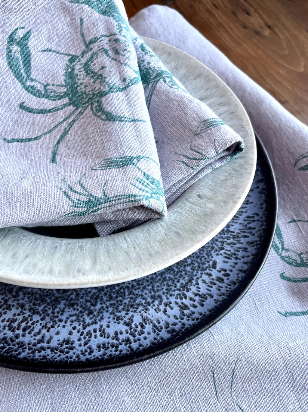 Leinen-Geschirrtuch mit Krabbenmotiv – maritim, nachhaltiges Sommer-Geschenk für Ferienhaus Besitzer, Deko Sommerparty & Grillabend