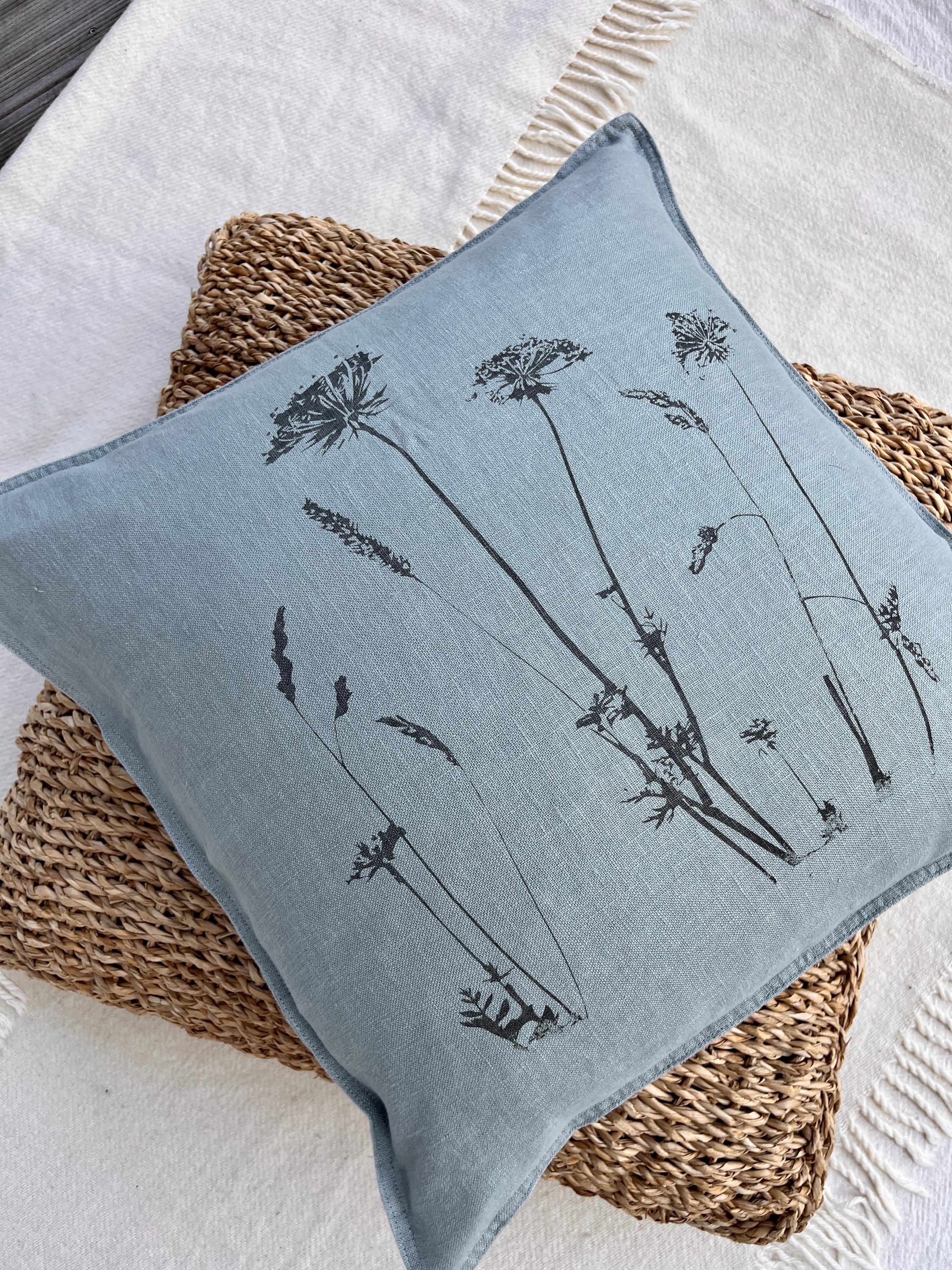 Kissenbezug 100 % Leinen mit Motiv Gräser, Siebdruck Handarbeit, Kissenhülle 50 x 50 cm salbeigrün, Wohndekoration Frühling / Sommer