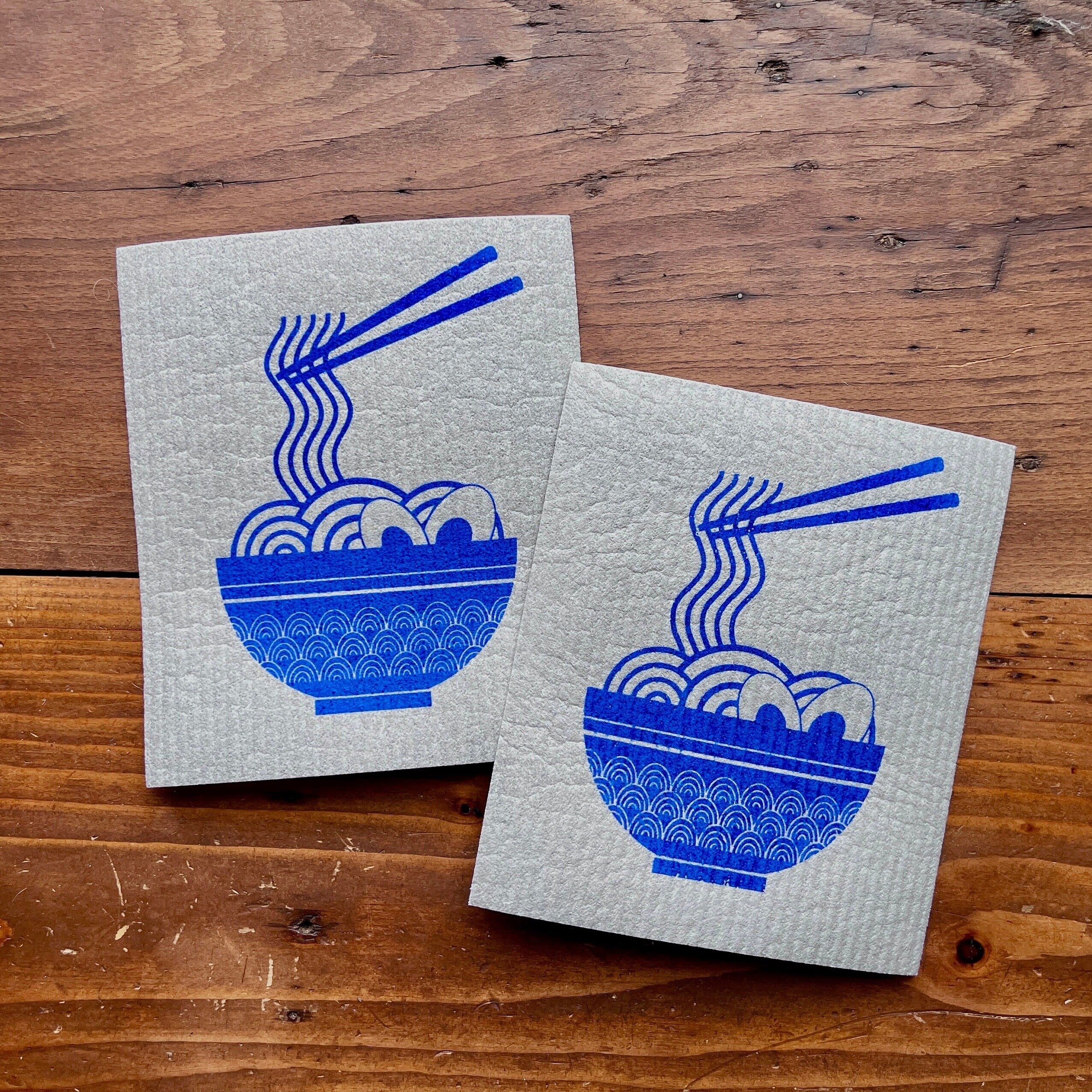 2er Set waschbare Schwammtücher mit Motiv „Ramen“, blau, weiß oder grau,  Siebdruck, Geschenk Küche asiatisch