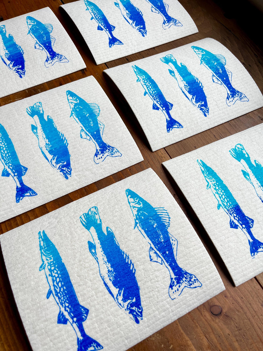 2er Set nachhaltige Schwammtücher mit Fischmotiv – handbedruckt & plastikfrei! Siebdruck Spülschwamm waschbar, maritime Geschenkidee