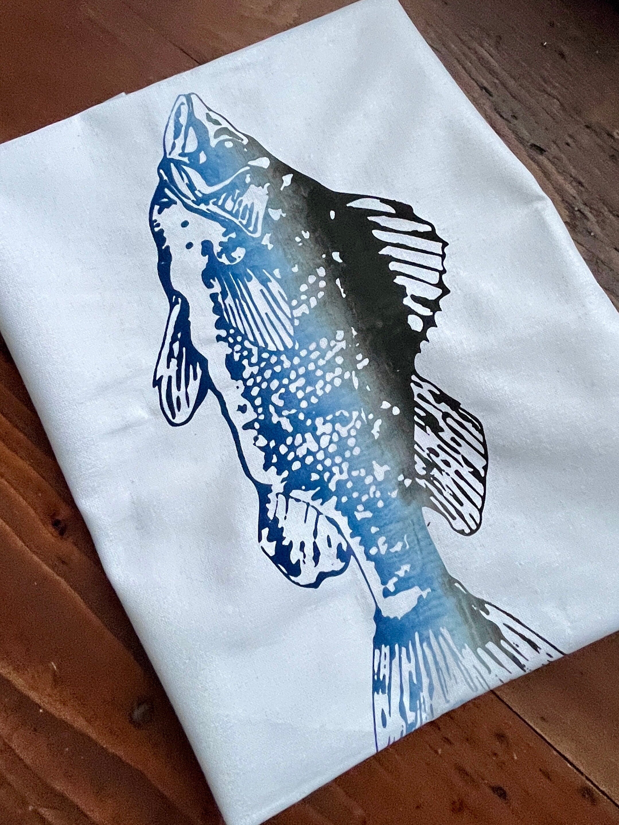 Geschirrtuch mit Fisch-Motiv, blau weiß, Halbleinen, Siebdruck, Tischläufer maritim, Küchentuch Sommer