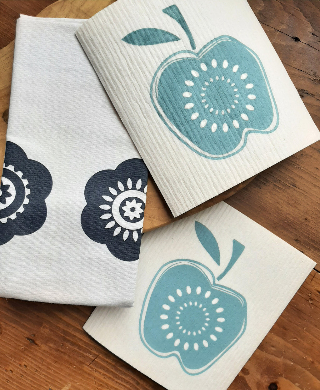 Nachhaltige Schwammtücher mit Apfel-Motiv, Siebdruck, waschbares veganes Spültuch im Retro/Vintage Design, 70iger Jahre Küche