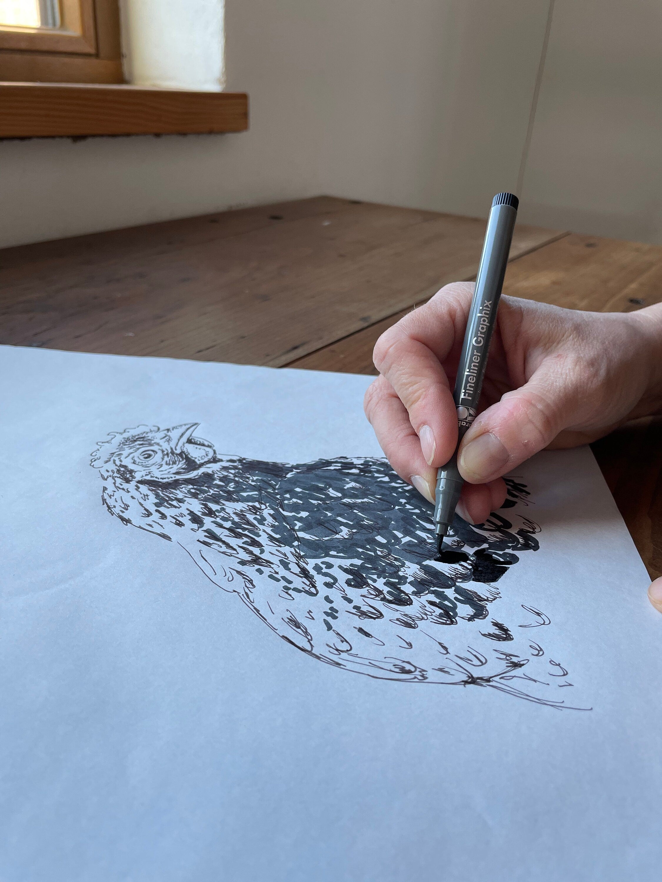 Bedruckte graue Baumwoll-Tragetasche mit Illustration "Huhn /Henne" dunkel-blau, Baumwollbeutel Siebdruck Unikat, nachhaltige Geschenkidee