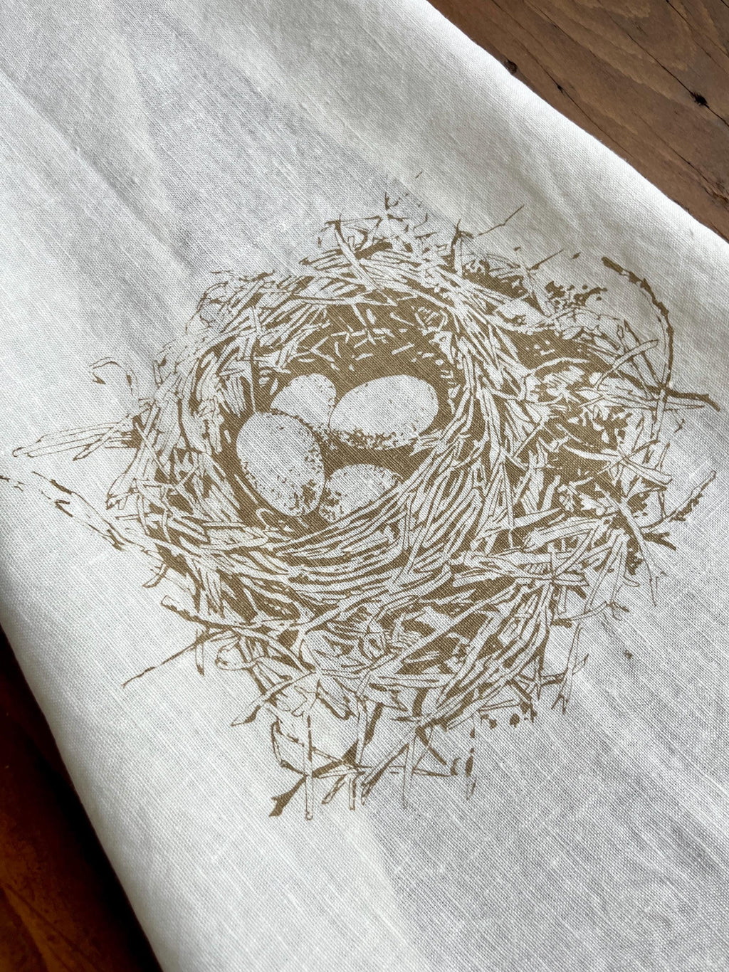 Leinen-Geschirrtuch naturweiß mit Motiv Vogelnest von Hand bedruckt, Siebdruck Handarbeit, Wohndekoration für Frühling, Geschenk Ostern