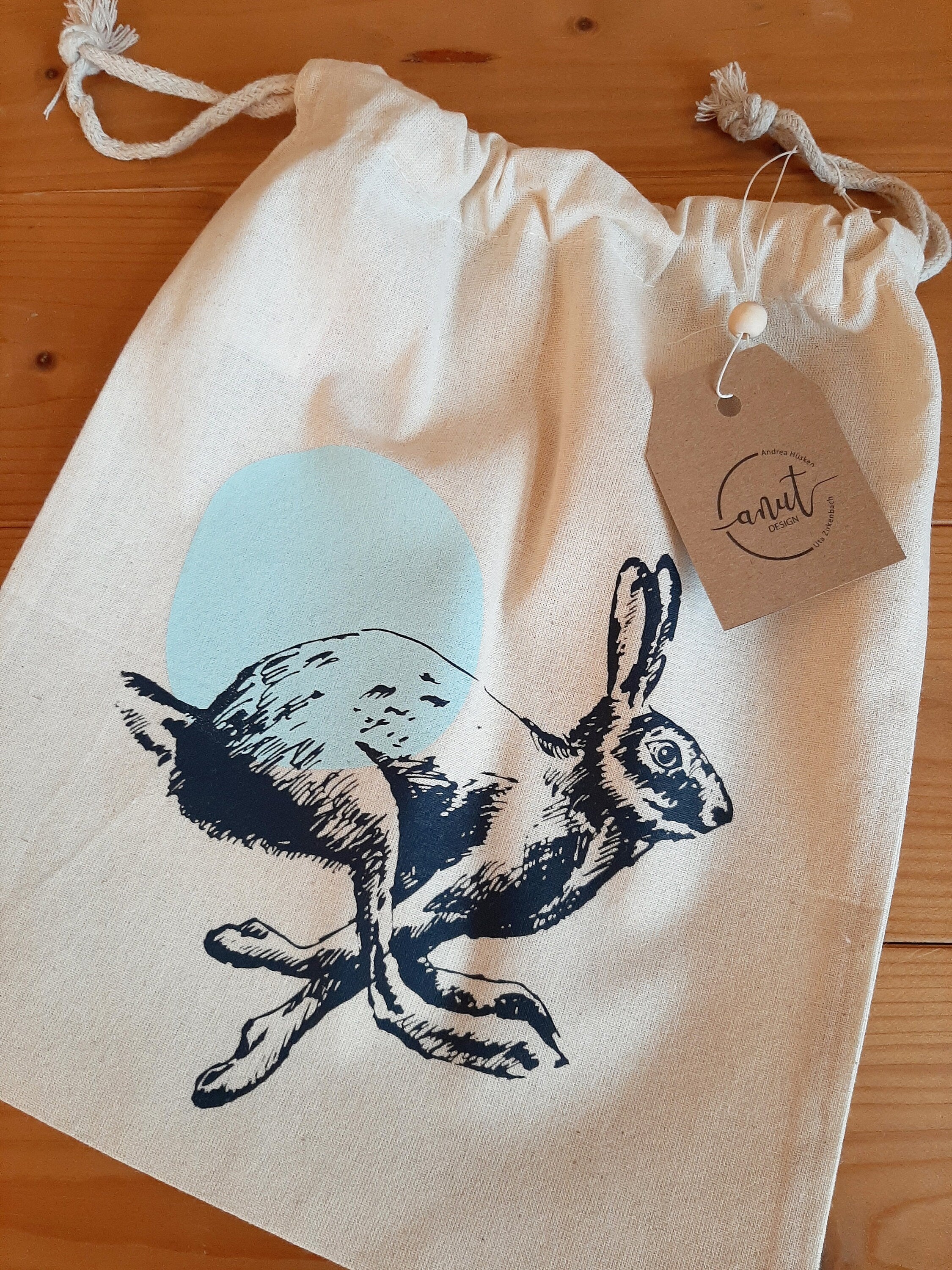 Nachhaltiger Geschenkbeutel "Hase" aus Bio-Baumwolle, Siebdruck Unikat, handbedruckter Beutel, Geschenk-Verpackung Ostern