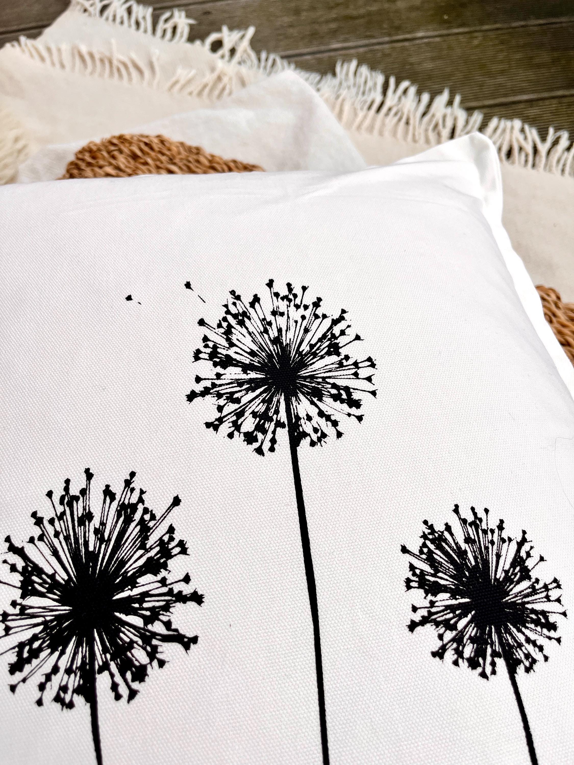 Kissenbezug Baumwolle handbedruckt mit Allium-Motiv, Siebdruck Handarbeit, minimalistisch modernes Kissen, Frühlingsdeko für Wohnzimmer