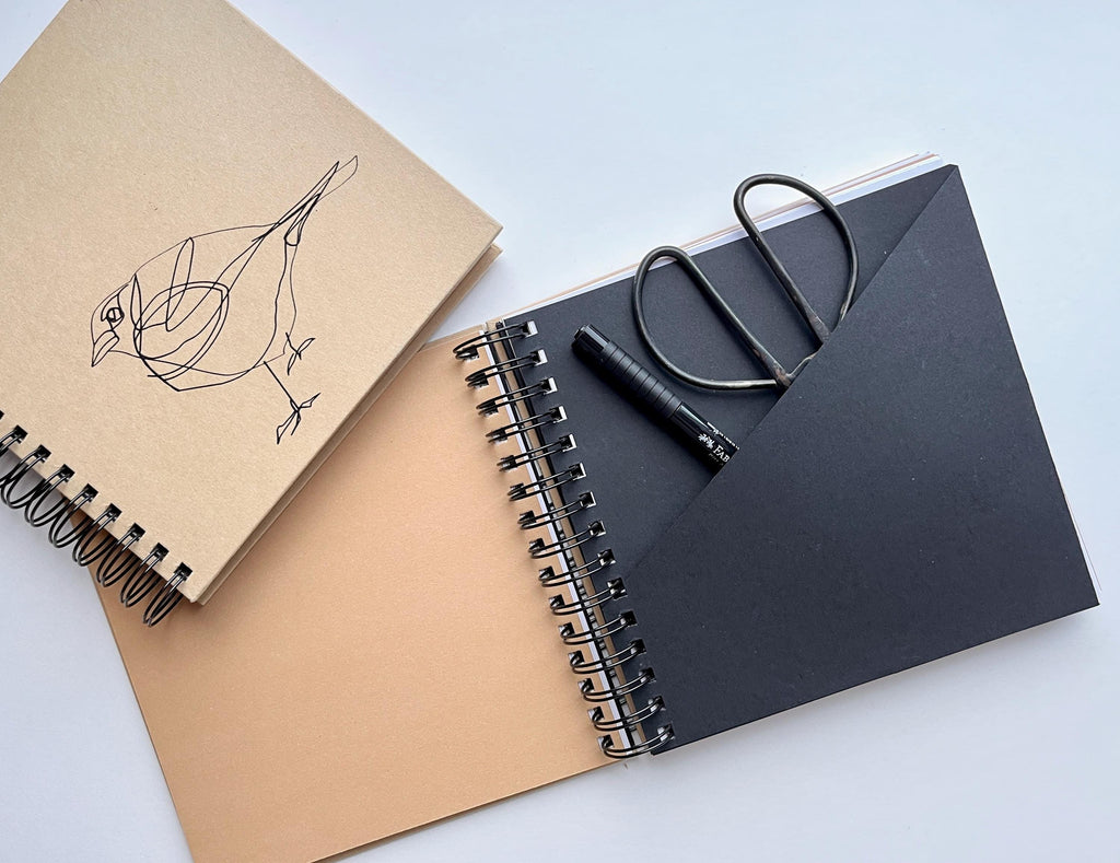 Handbedrucktes Skizzenbuch / Reisetagebuch mit Siebdruck Motiv Spatz, Geschenk für Künstler, handgemachtes Journal für Kreative und Reisen