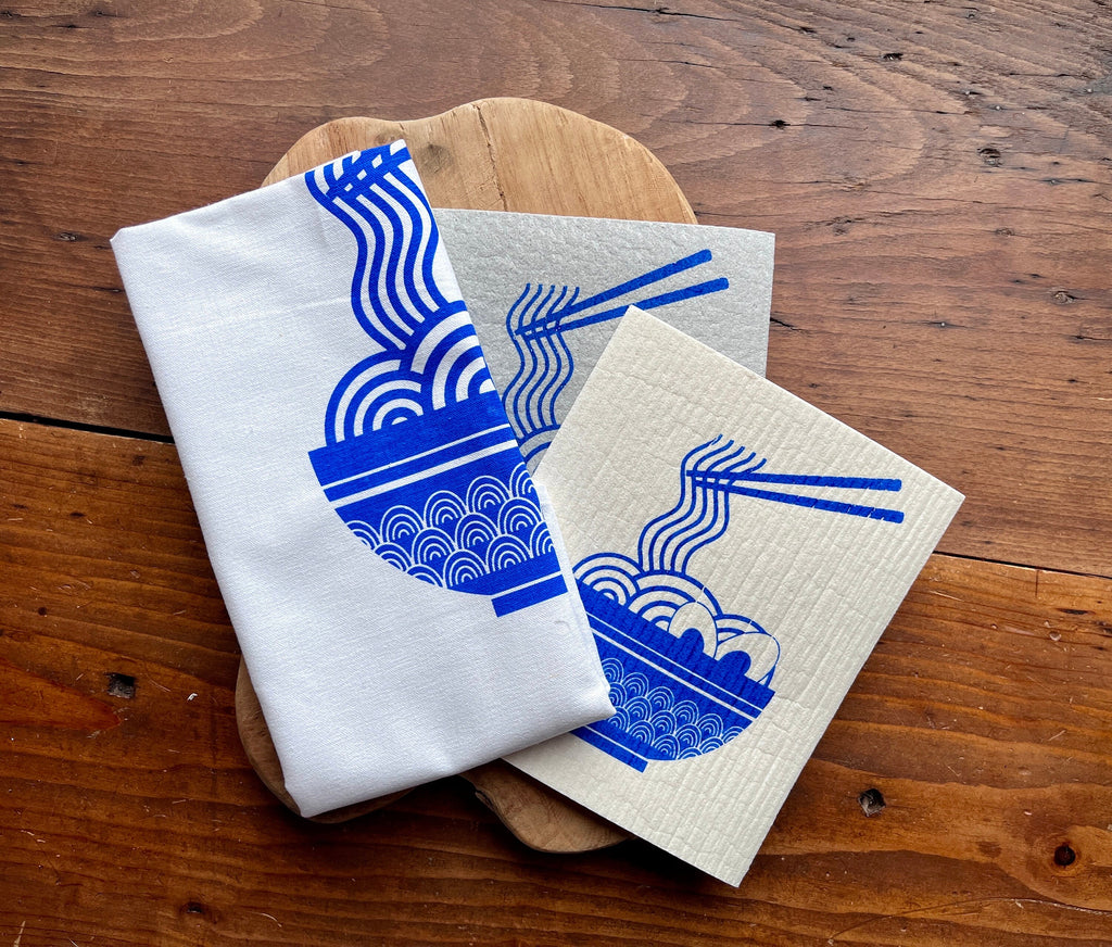 2er Set waschbare Schwammtücher mit Motiv „Ramen“, blau, weiß oder grau,  Siebdruck, Geschenk Küche asiatisch