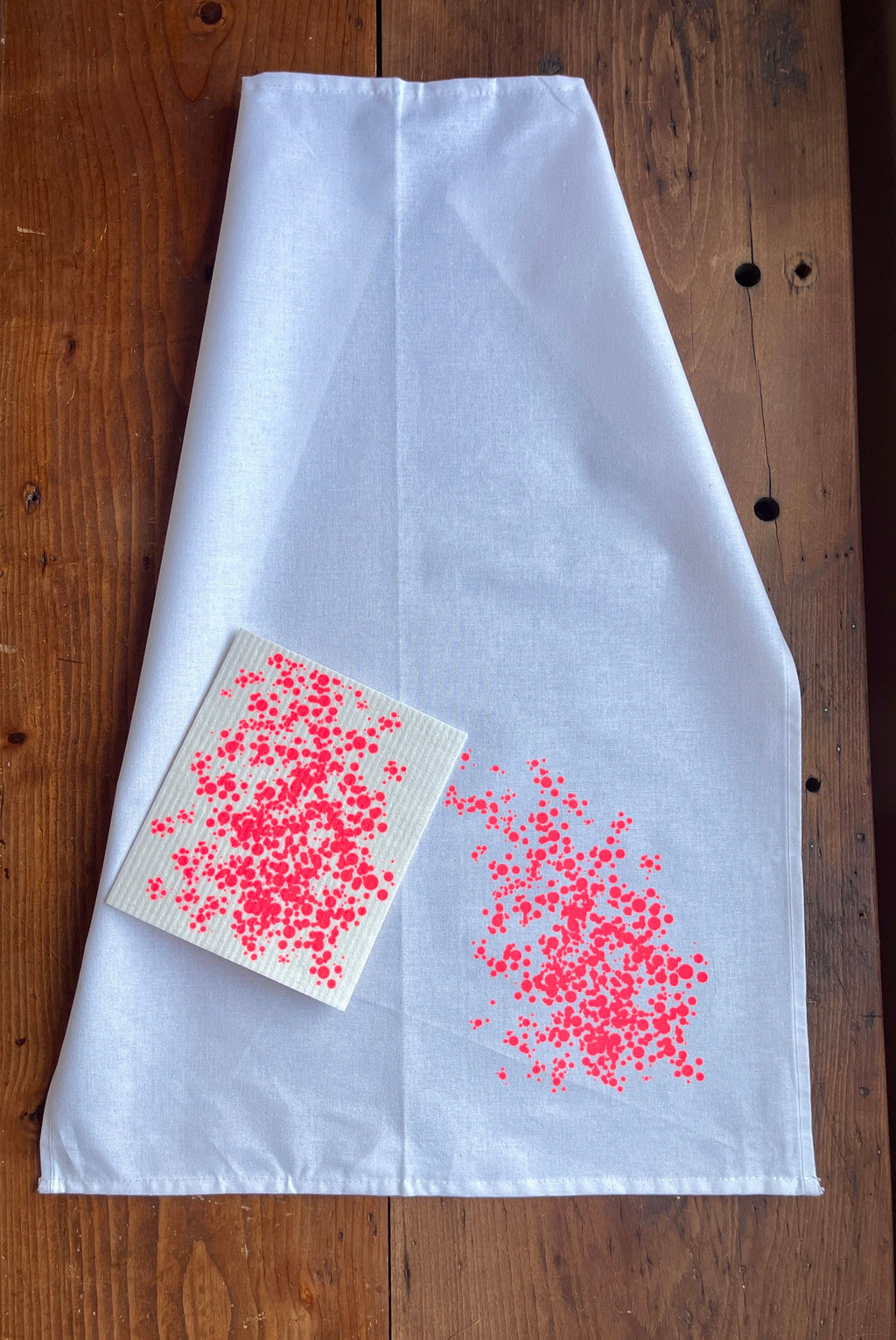 Set Geschirrtuch + Schwammtuch in Neon-rot bedruckt, Siebdruck, Neon Trend, Geschenk für Skandinavien Fan, moderne Küchentücher