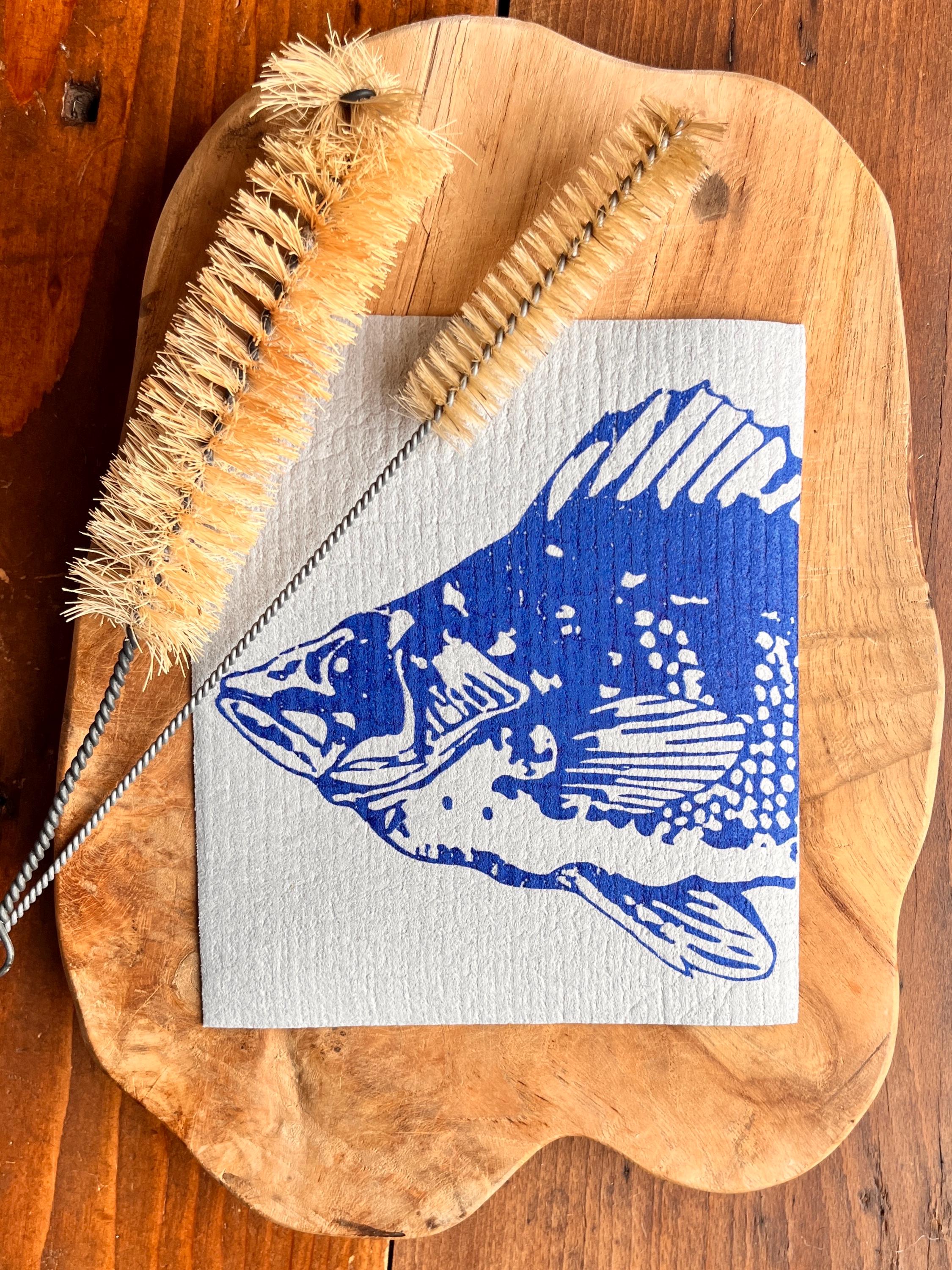 2er Set waschbare Schwammtücher mit Motiv „Karpfen“, ultramarin blau / grau, Siebdruck, Geschenk Küche asiatisch