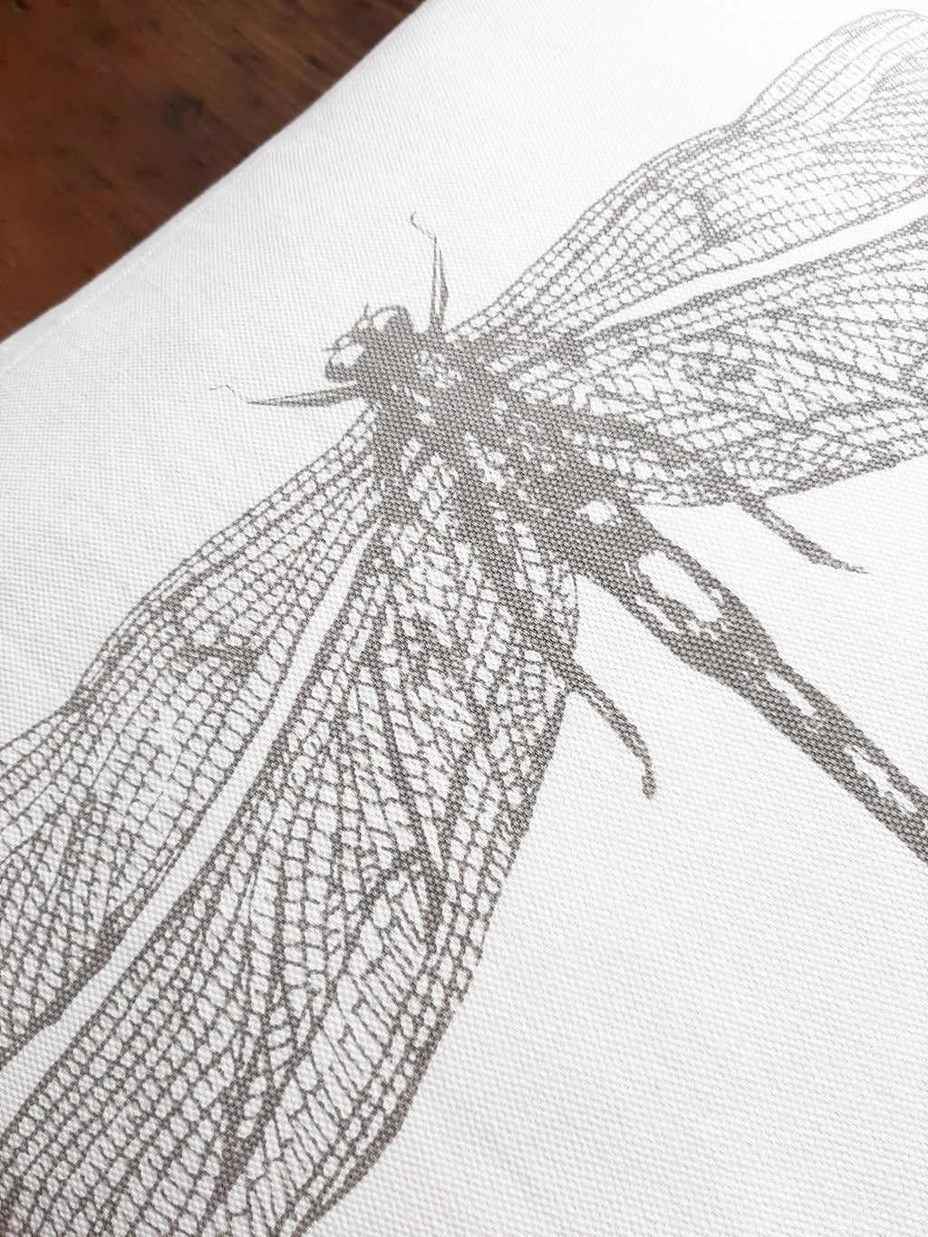 Minimalistischer Kissenbezug mit Motiv Libelle, Siebdruck Unikat, natürlich Wohnen, Kissenhülle Baumwolle, 50 x 50 cm