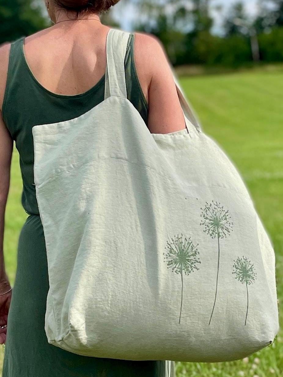 Große Leinentasche in salbeigrün | Handbedruckt im Siebdruck mit Allium / Pusteblumen | nachhaltiger Shopper für den Alltag, Markt & Strand