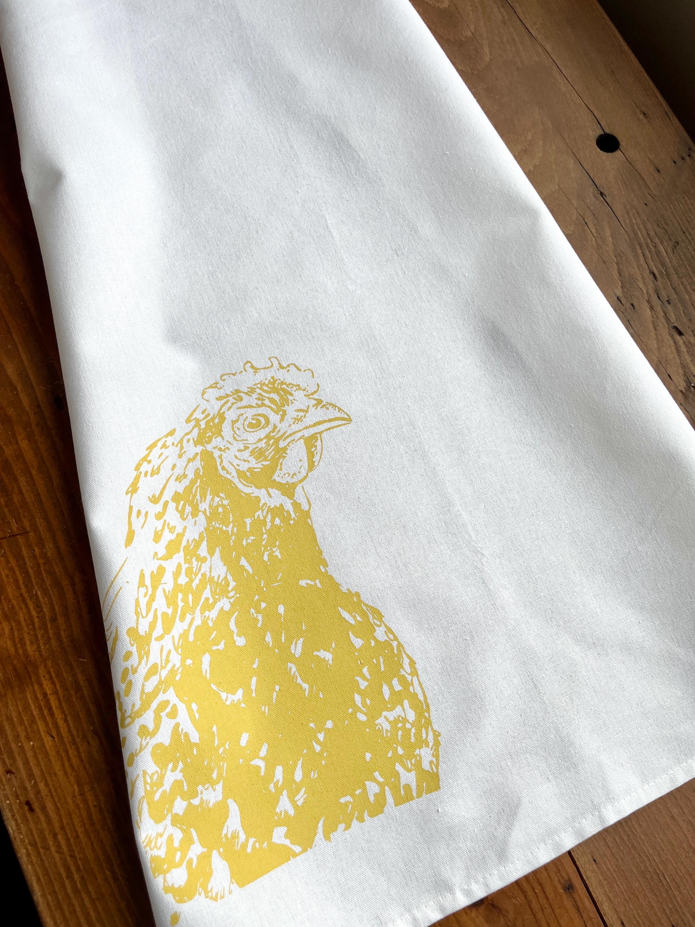 Handbedrucktes Geschirrtuch in weiß mit Huhn Illustration aus Halbleinen, einzigartige Siebdruck Handarbeit, Geschenk für Ostern