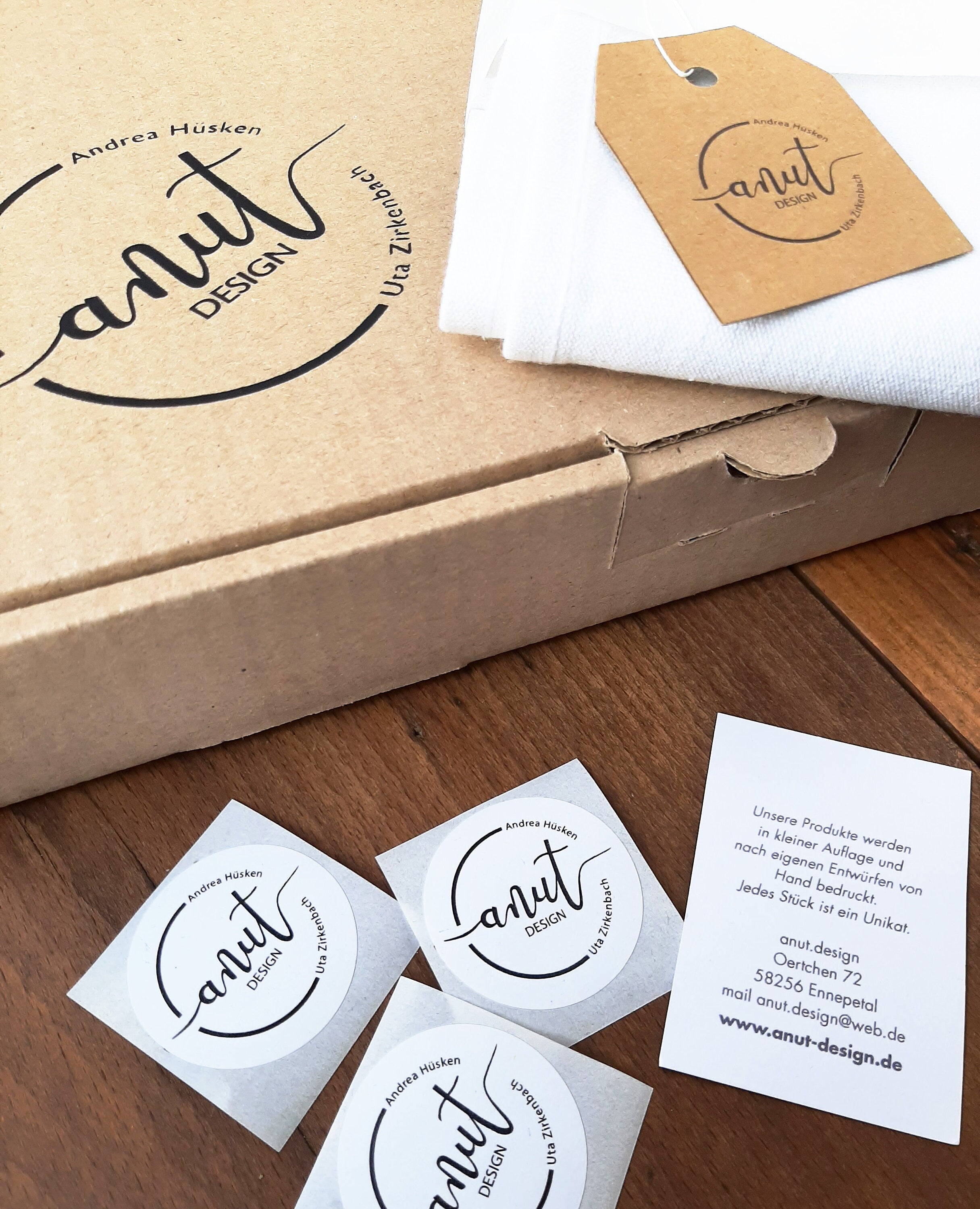 2er Set nachhaltige Schwammtücher mit schwarzem Dala-Pferd, skandinavisches Design, vegan, Spültuch waschbar, Siebdruck manuell