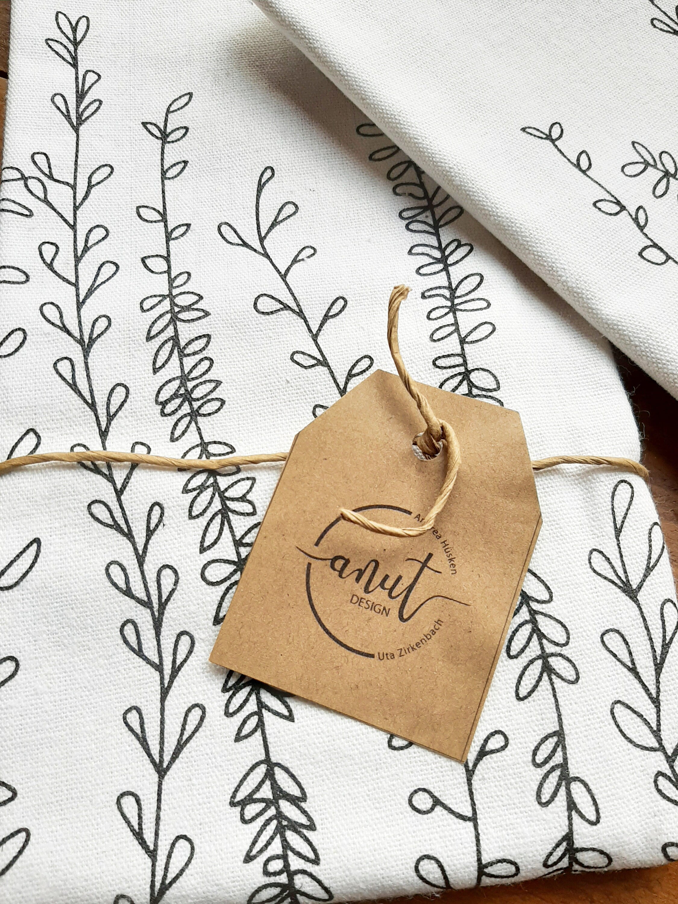 Geschirrtuch Halbleinen von Hand bedruckt mit Ranken, skandinavisches Wohndesign, Siebdruck Handarbeit, Geschenk Skandinavien Liebhaber