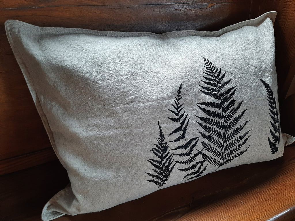 Leinen Kissenbezug handbedruckt mit Farn | Siebdruck |  Skandinavisches Design | Geschenk für Naturliebhaber | Nachhaltige Wohntextilien