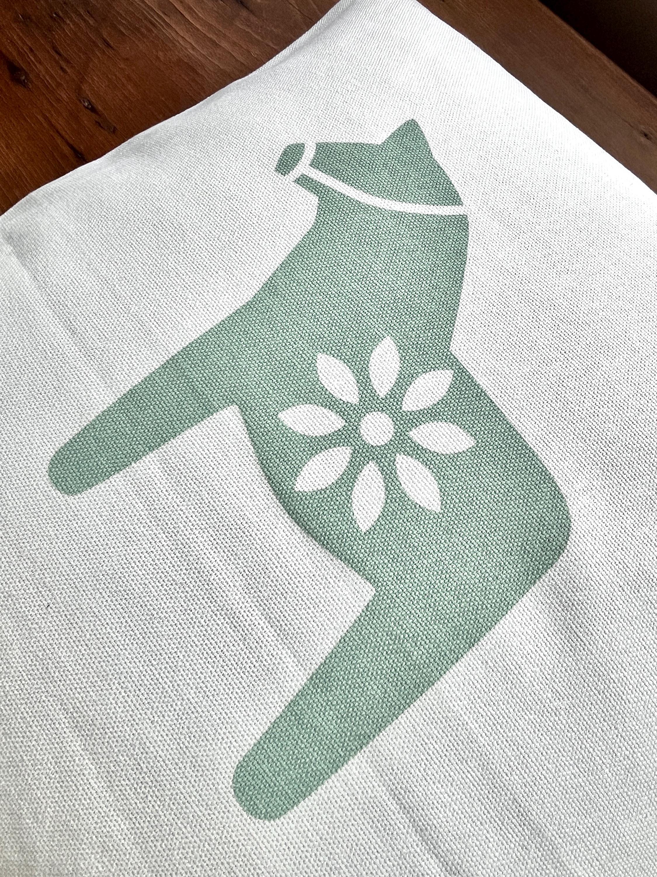 Kissenbezug in natur / beige mit Dala-Pferd, Kissenhülle Siebdruck Unikat, handbedruckt, schwedische Wohnideen